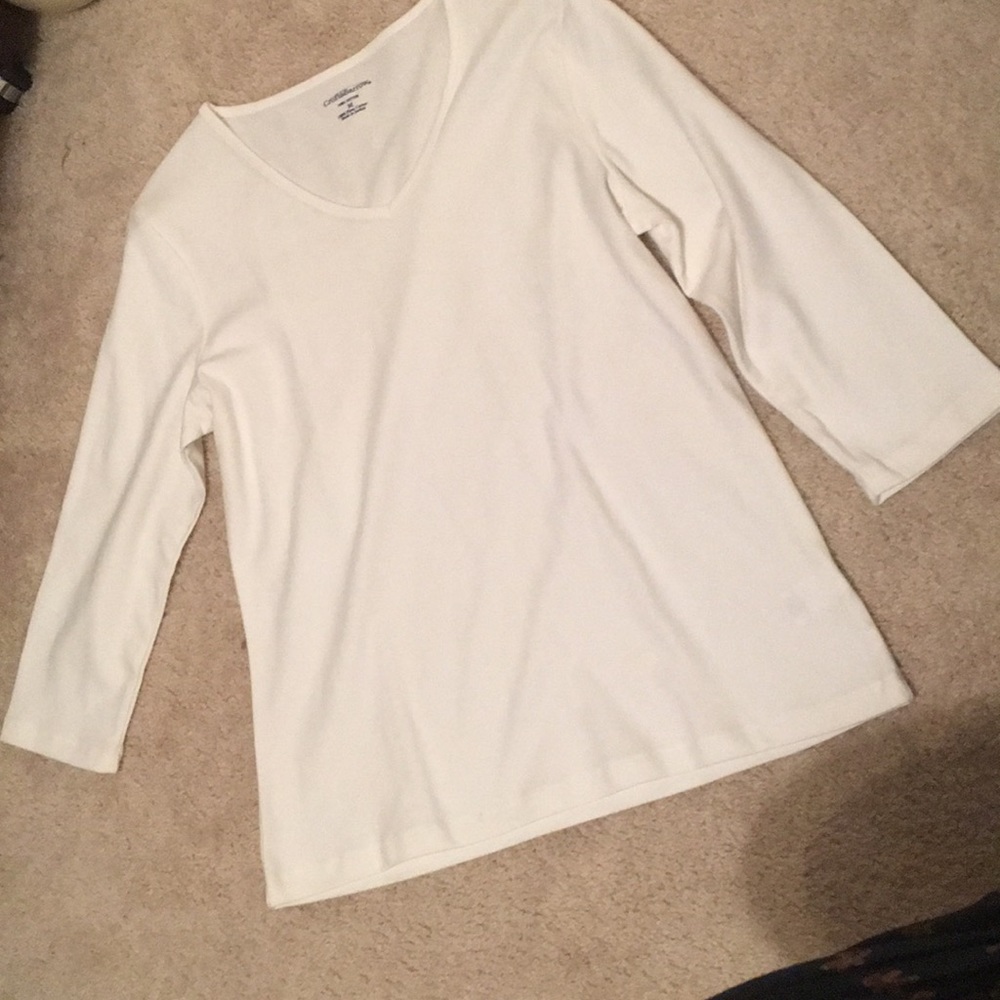 Relaxed material top